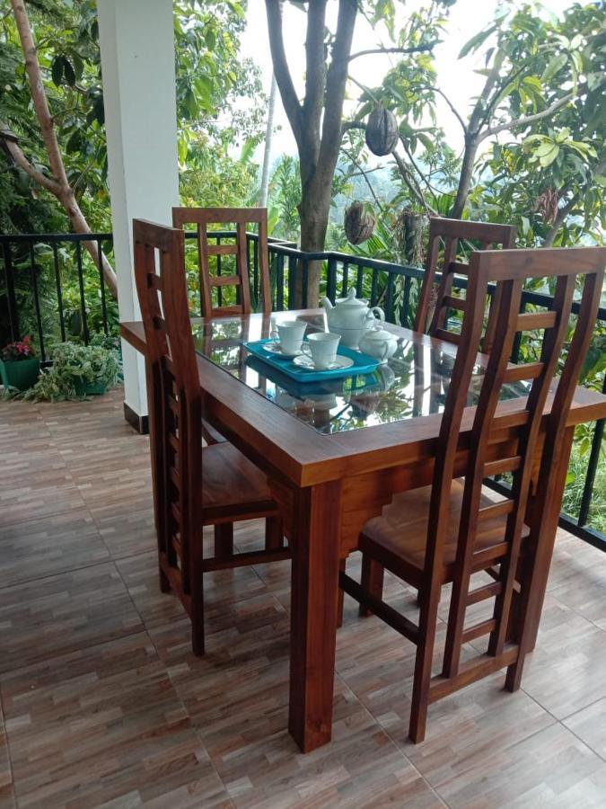 Charming View Homestay Ella Esterno foto