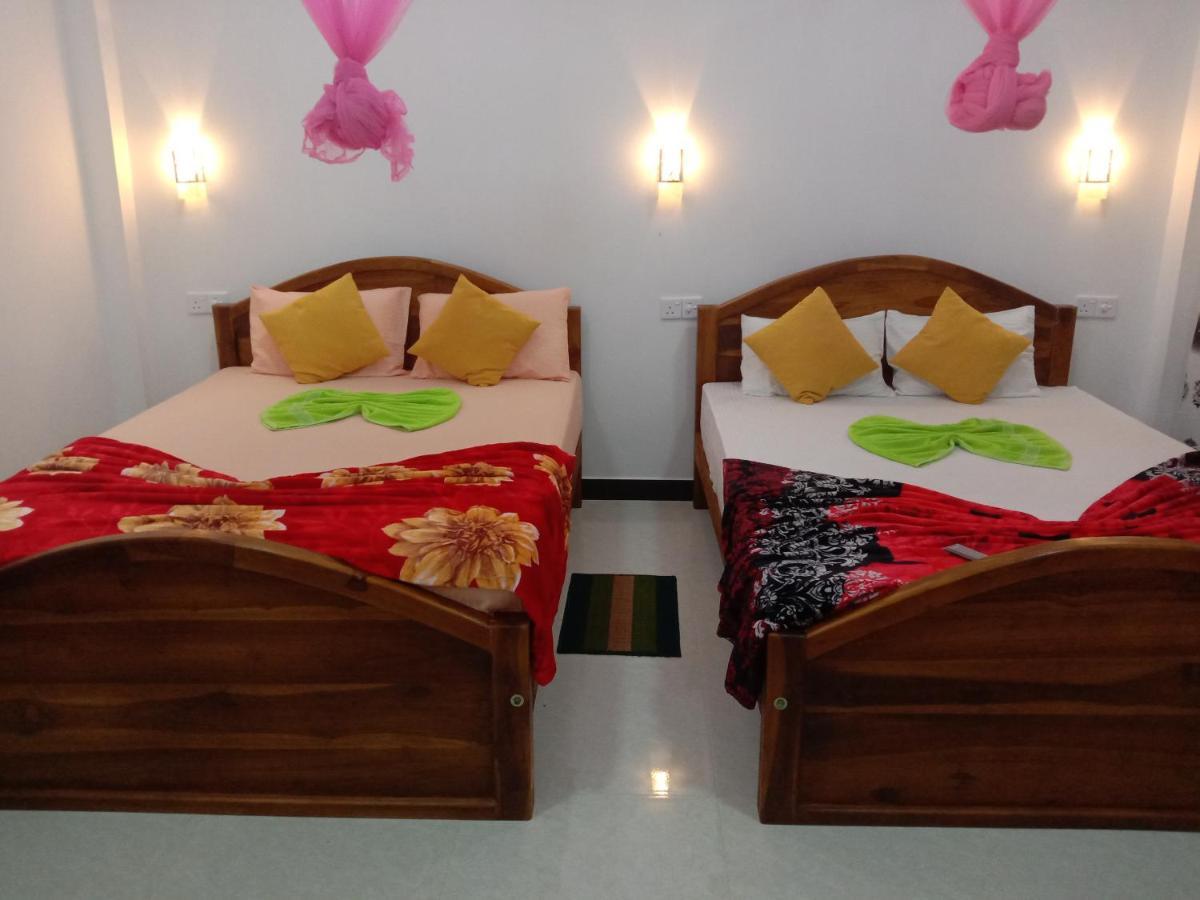 Charming View Homestay Ella Esterno foto