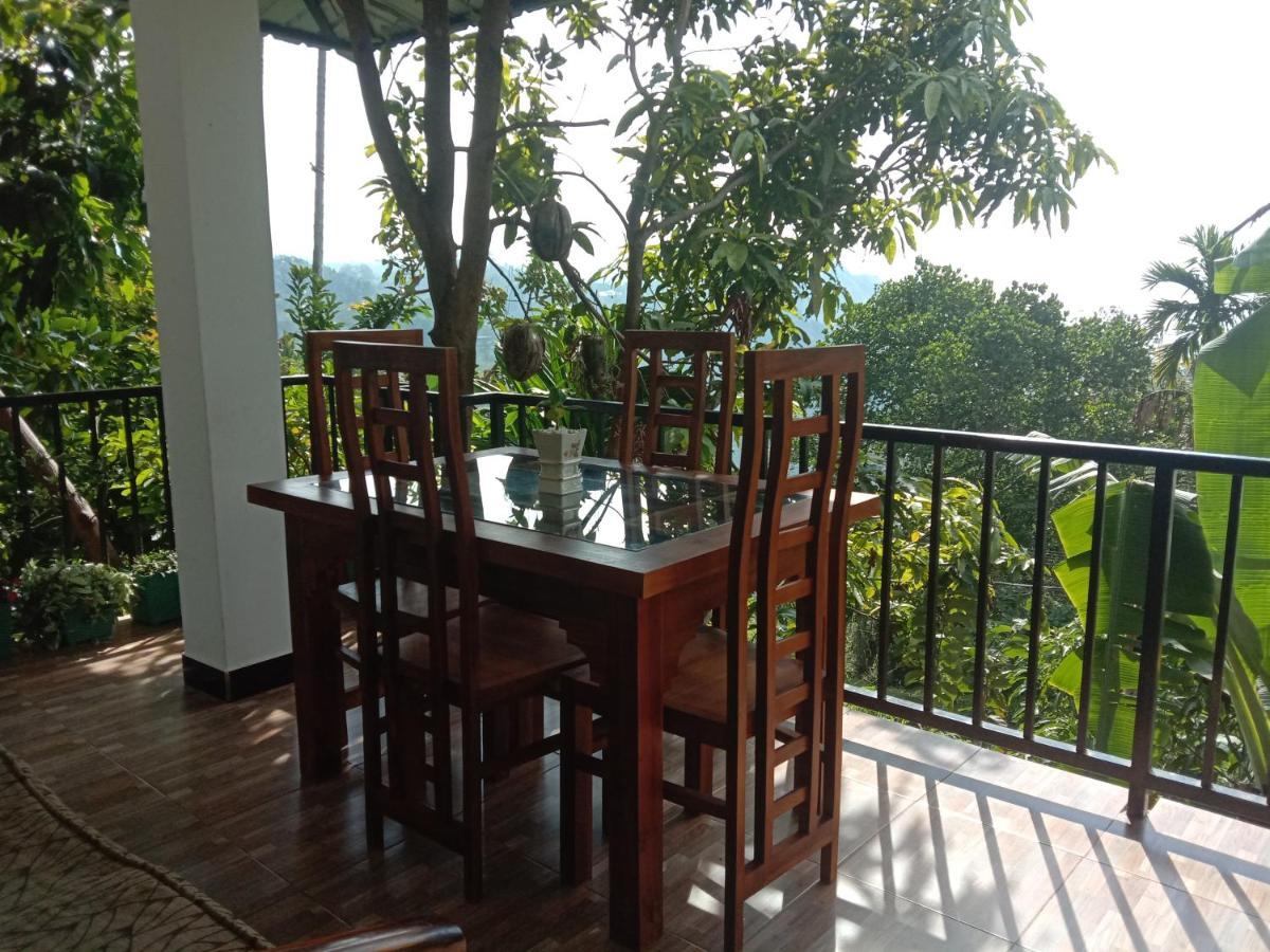 Charming View Homestay Ella Esterno foto