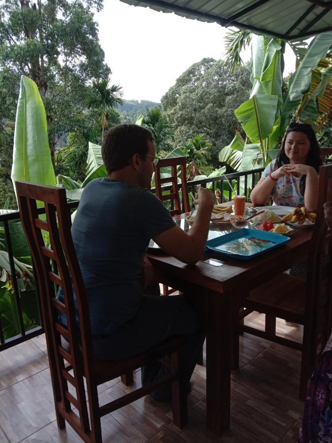 Charming View Homestay Ella Esterno foto