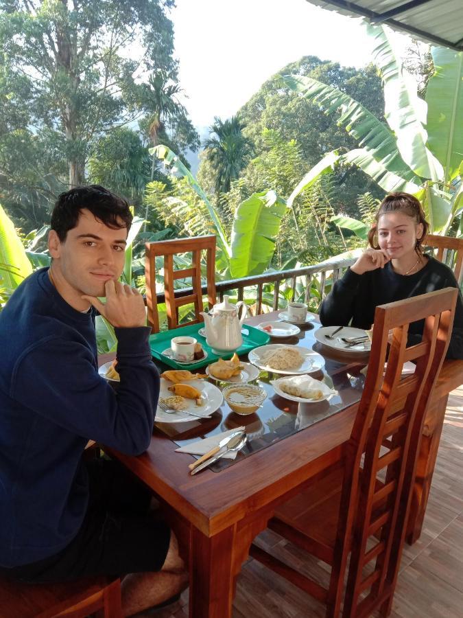 Charming View Homestay Ella Esterno foto