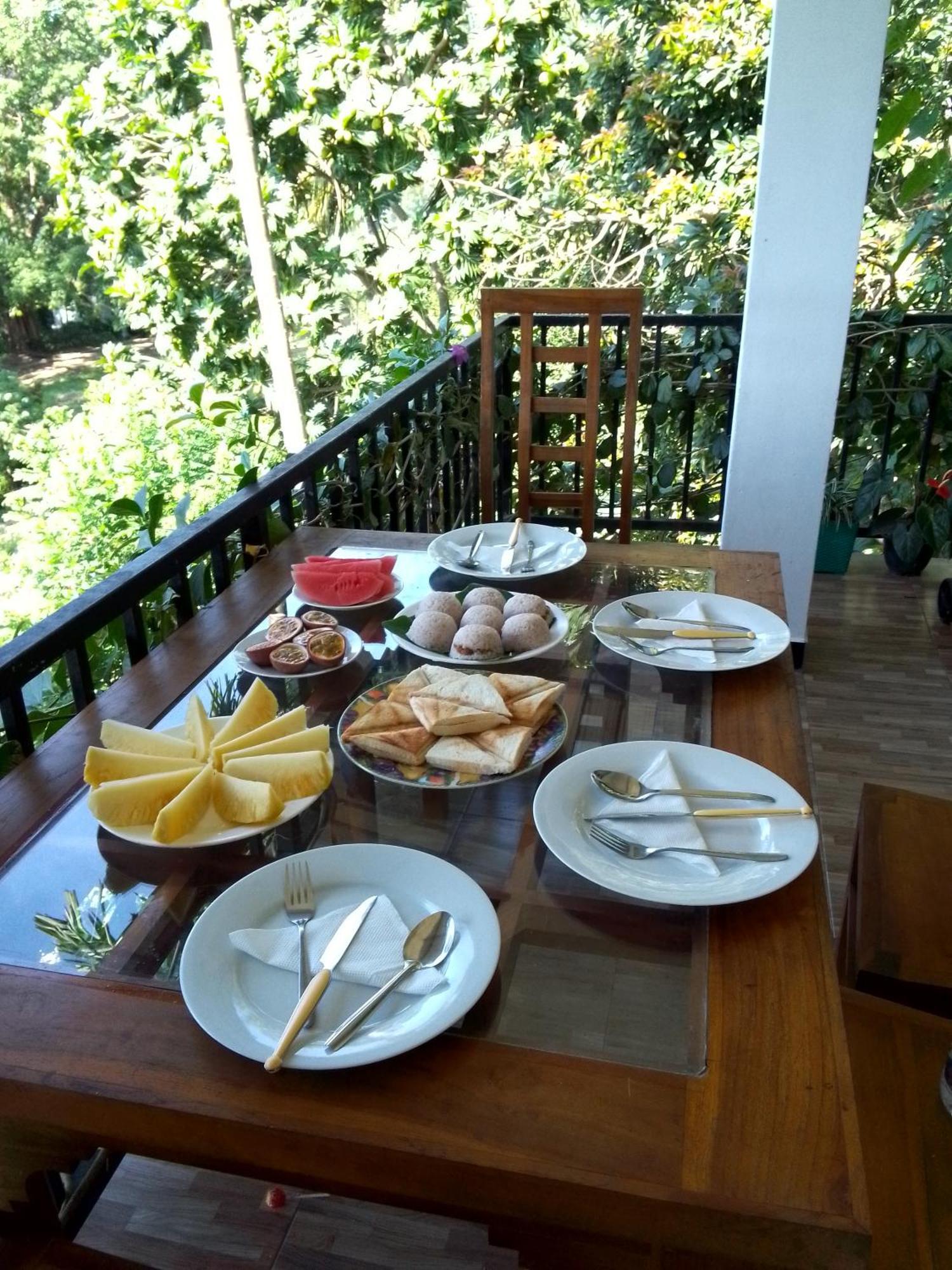 Charming View Homestay Ella Esterno foto